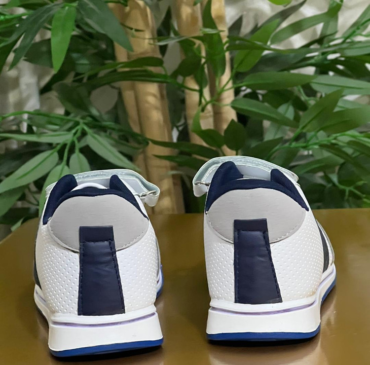 کتونی آدیداس adidas